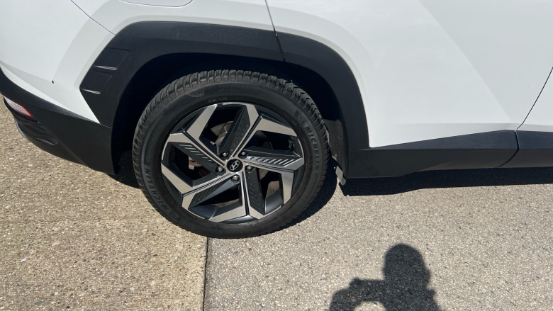 Hyundai TUCSON 1.6 TGDi Plug-in Hybrid Premium 5dr 4WD Auto Estate